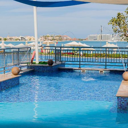 Club Vista Mare, Free Riva Beach Club Access Дубай Екстериор снимка