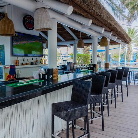 Club Vista Mare, Free Riva Beach Club Access Дубай Екстериор снимка