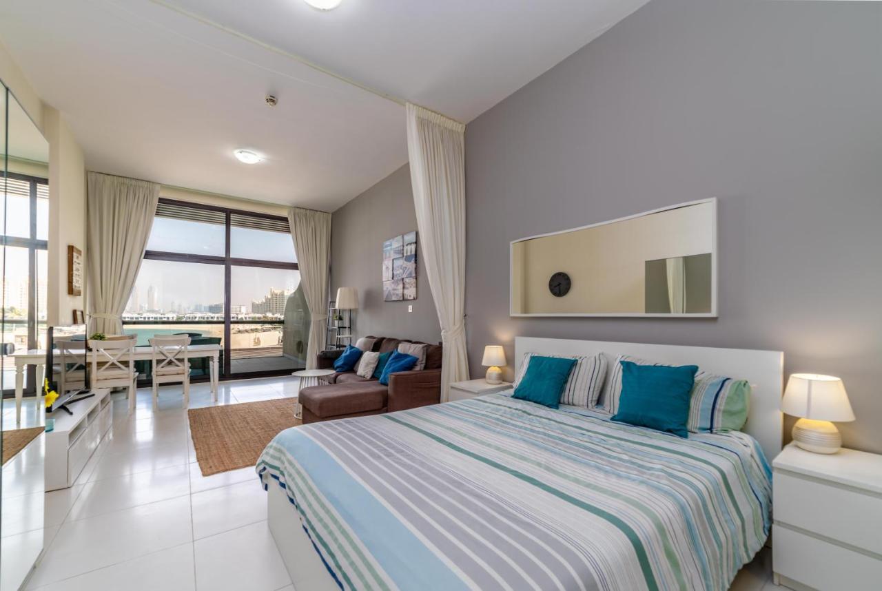 Club Vista Mare, Free Riva Beach Club Access Дубай Екстериор снимка