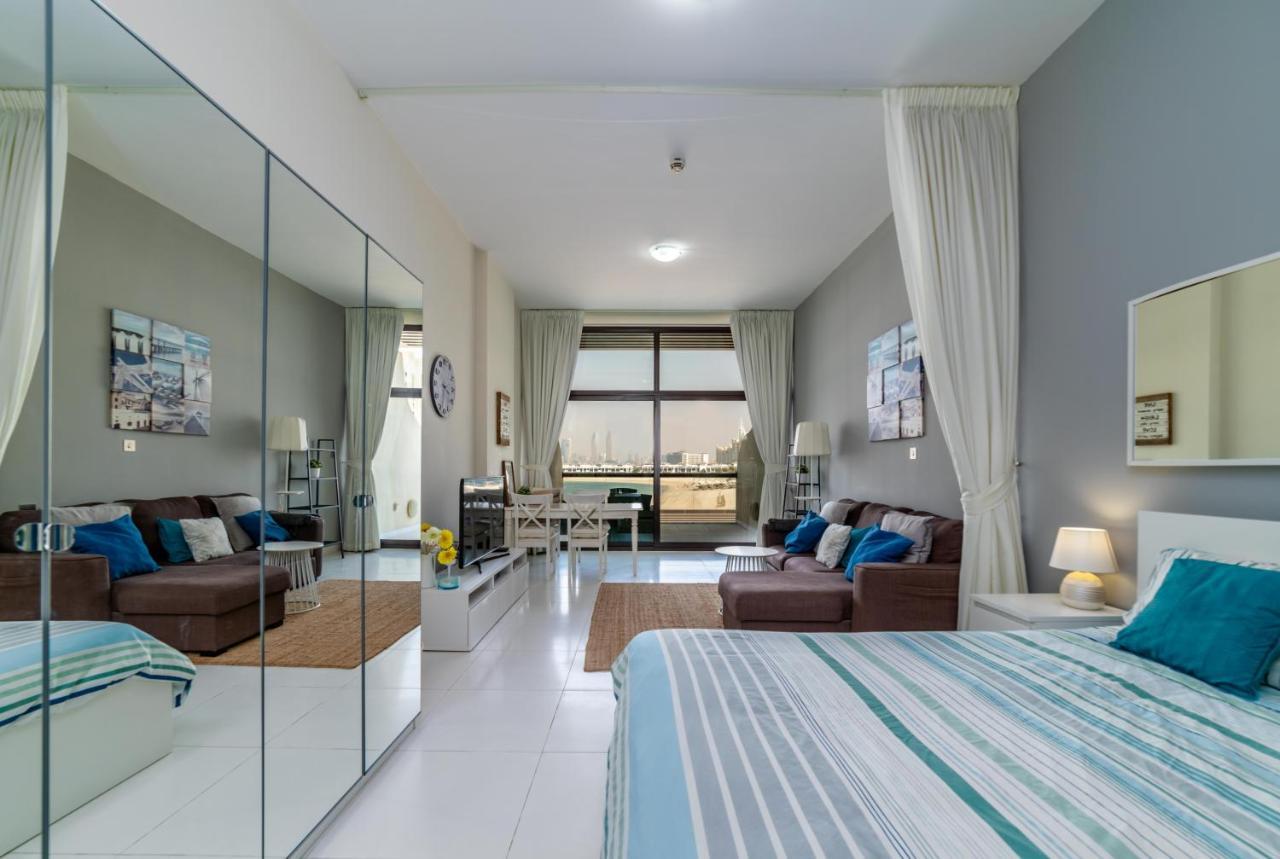 Club Vista Mare, Free Riva Beach Club Access Дубай Екстериор снимка