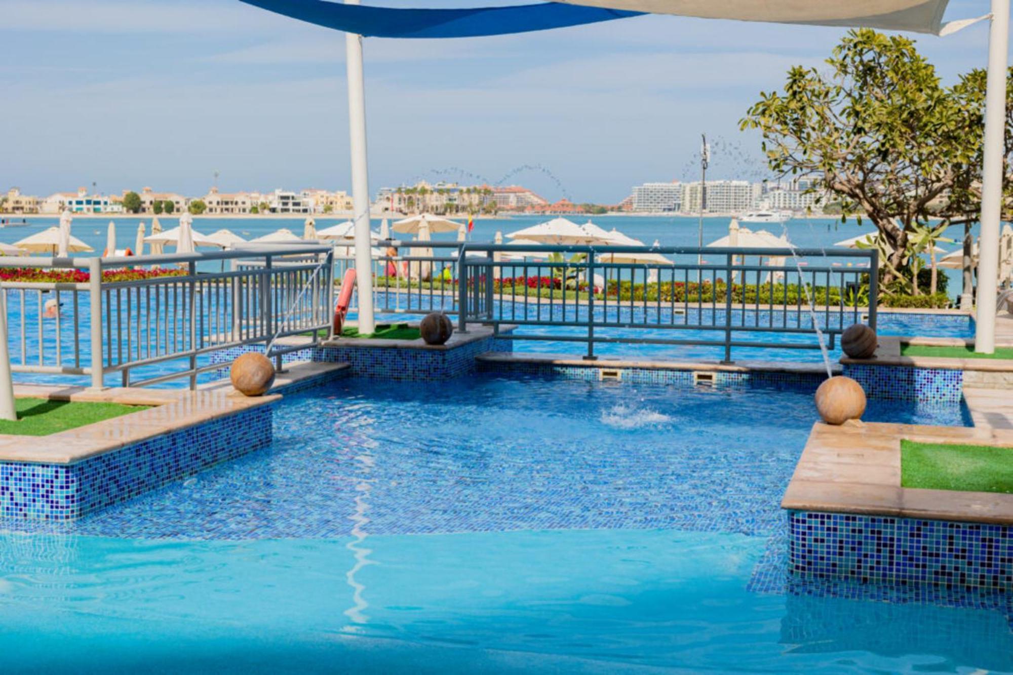 Club Vista Mare, Free Riva Beach Club Access Дубай Екстериор снимка